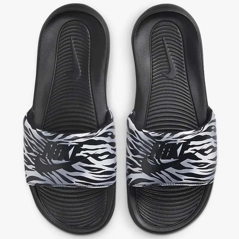 Дамски Чехли Nike W VICTORI ONE SLIDE P C/O Дамски Чехли Nike W VICTORI ONE SLIDE P C/O