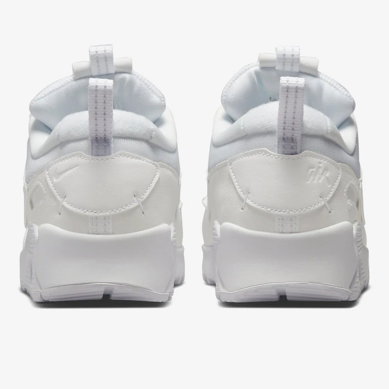 ДАМСКИ МАРАТОНКИ NIKE AIR MAX 90 FUTURA ДАМСКИ МАРАТОНКИ NIKE AIR MAX 90 FUTURA