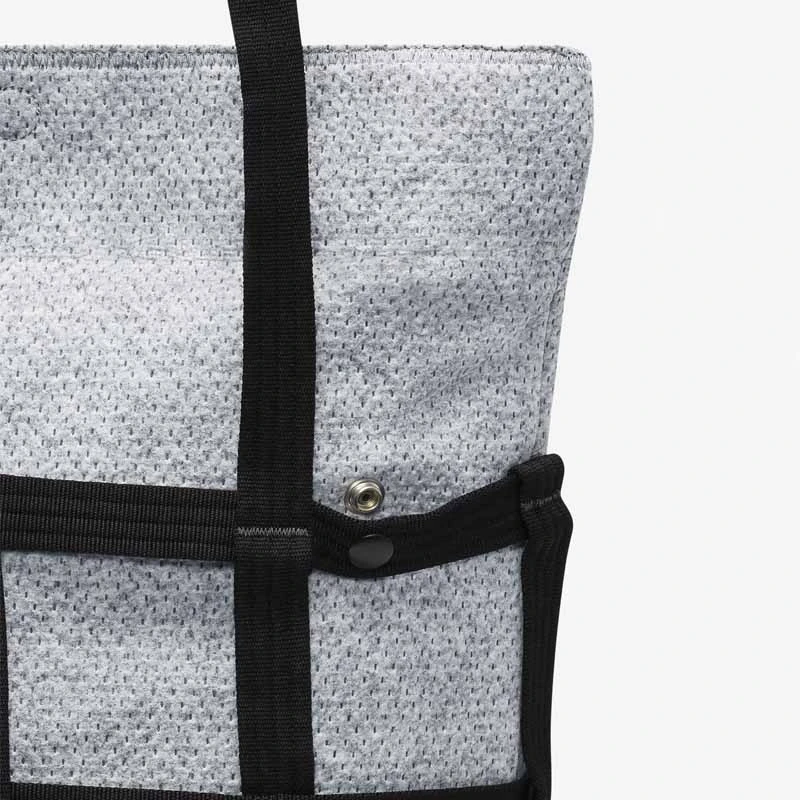 Дамска Чанта NIKE FORWARD CARGO TOTE Дамска Чанта NIKE FORWARD CARGO TOTE