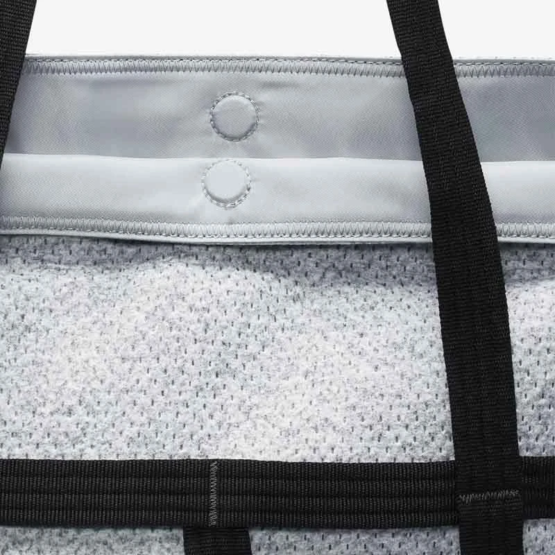 Дамска Чанта NIKE FORWARD CARGO TOTE Дамска Чанта NIKE FORWARD CARGO TOTE