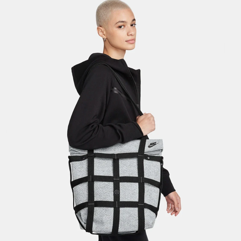 Дамска Чанта NIKE FORWARD CARGO TOTE Дамска Чанта NIKE FORWARD CARGO TOTE