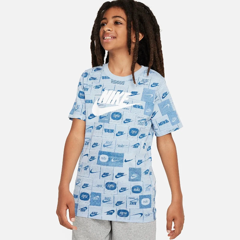 Детска Тениска Nike K NSW TEE CLUB SSNL AOP HBR Детска Тениска Nike K NSW TEE CLUB SSNL AOP HBR