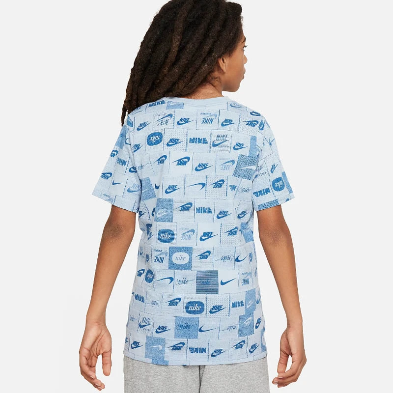 Детска Тениска Nike K NSW TEE CLUB SSNL AOP HBR Детска Тениска Nike K NSW TEE CLUB SSNL AOP HBR