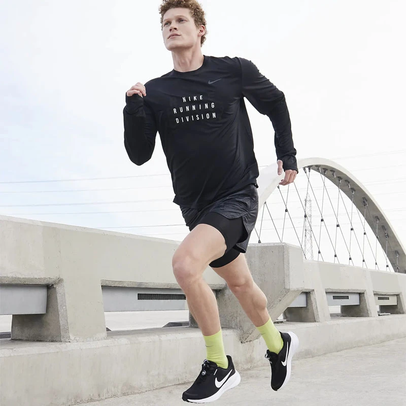 Мъжки Маратонки Nike REVOLUTION 7 FLYEASE Мъжки Маратонки Nike REVOLUTION 7 FLYEASE