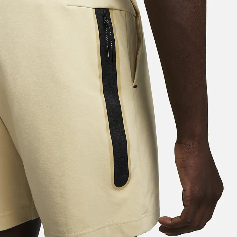 Мъжки Къси Панталони Nike M NK TECH SHORT LGHTWHT Мъжки Къси Панталони Nike M NK TECH SHORT LGHTWHT