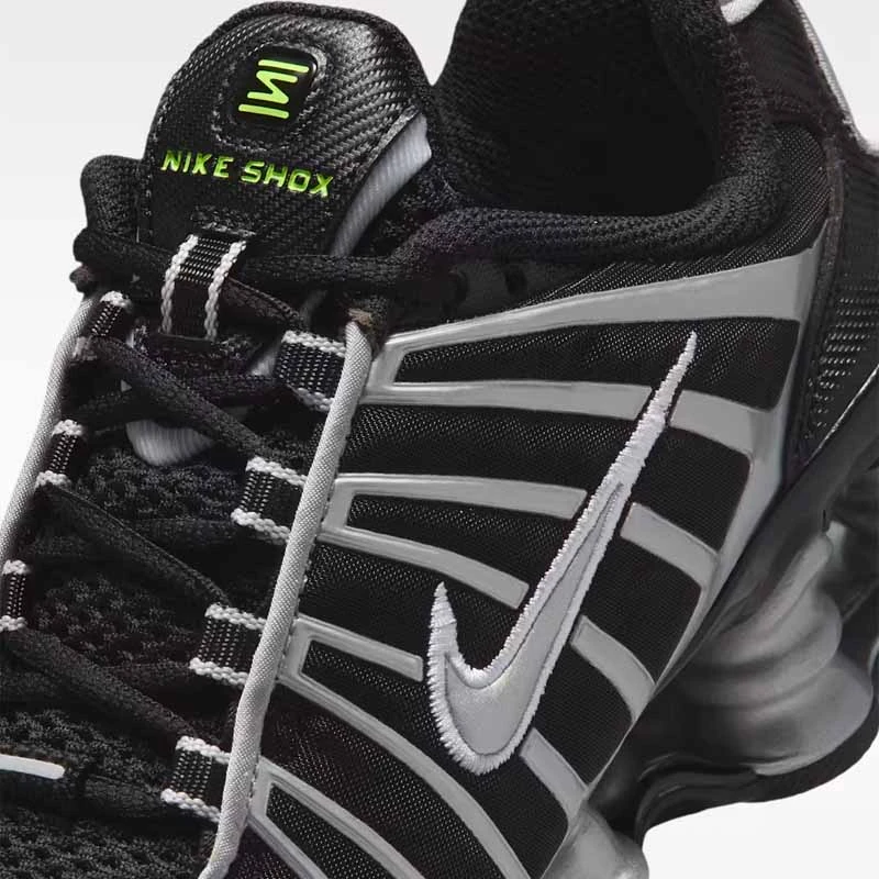 Маратонки NIKE SHOX TL GS SPE - IQ0314-010 Маратонки NIKE SHOX TL GS SPE - IQ0314-010