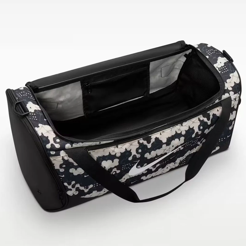Сак Nike NK BRSLA M DUFF - X AOP SU26 Сак Nike NK BRSLA M DUFF - X AOP SU26