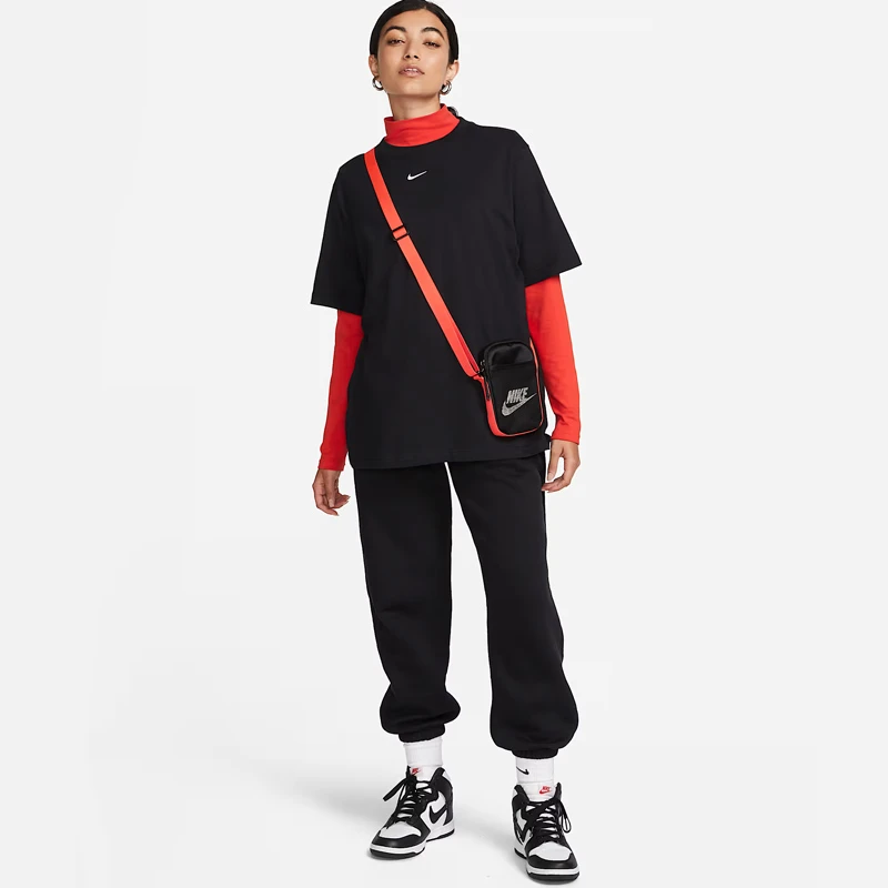 Дамска Тениска Nike W NSW TEE ESSNTL LBR Дамска Тениска Nike W NSW TEE ESSNTL LBR