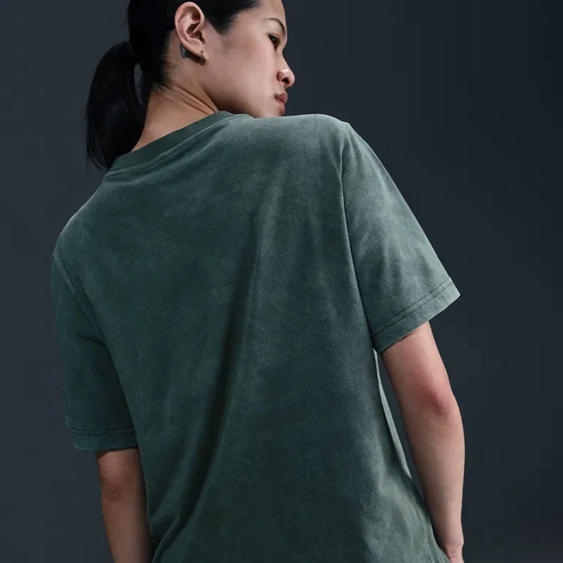 Дамска Тениска Nike W NK SS TEE OC BB SP25 Дамска Тениска Nike W NK SS TEE OC BB SP25