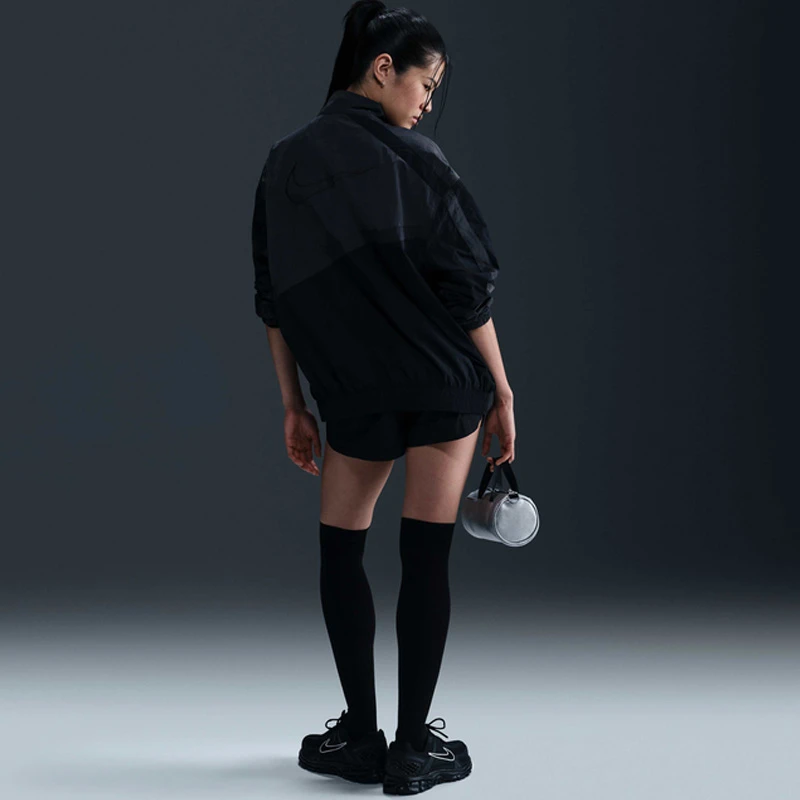 Дамски Екип Nike W NSW STREET WVN JKT Дамски Екип Nike W NSW STREET WVN JKT