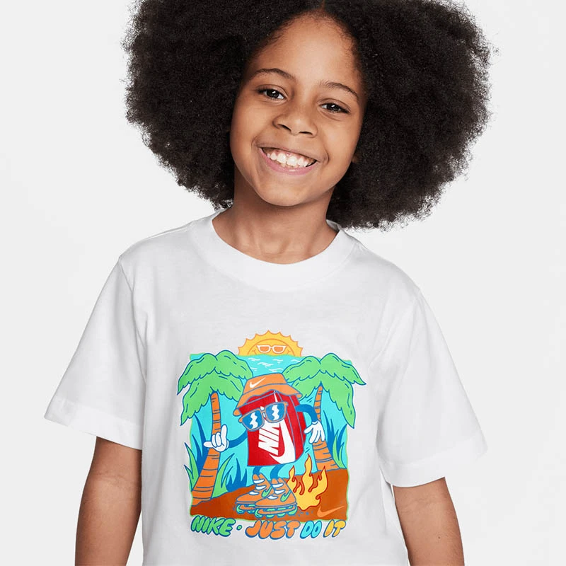 Детска Тениска Nike K NSW TEE BOXY 3 - HQ3240-100 Детска Тениска Nike K NSW TEE BOXY 3 - HQ3240-100