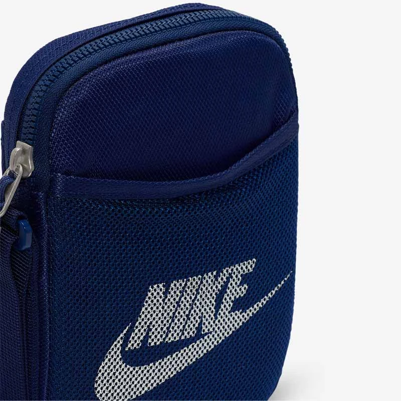Чанта Nike NK HERITAGE S CROSSBODY - BA5871-492 Чанта Nike NK HERITAGE S CROSSBODY - BA5871-492