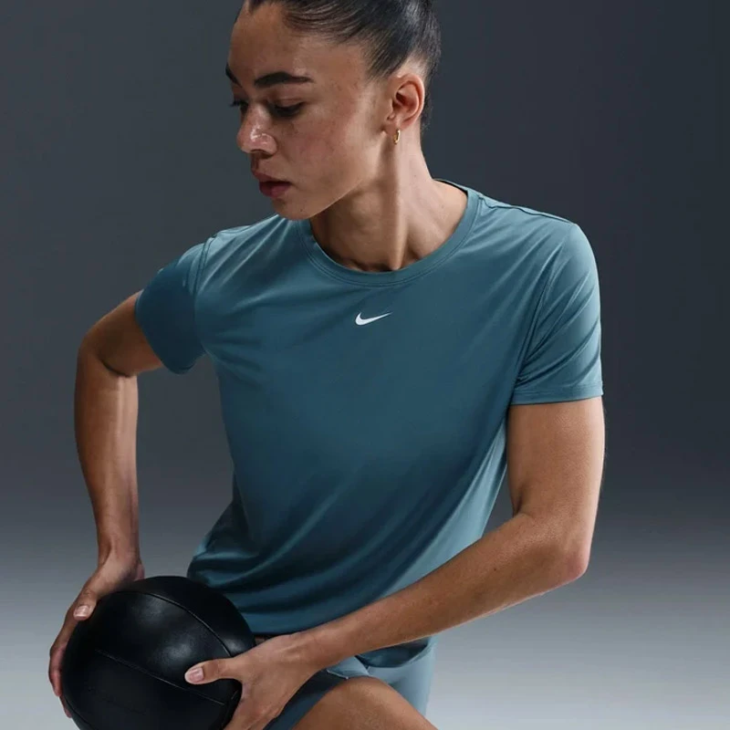 Дамска Тениска Nike W NK ONE CLASSIC DF SS TOP WT - IB9408-006 Дамска Тениска Nike W NK ONE CLASSIC DF SS TOP WT - IB9408-006
