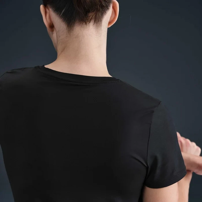 Дамска Тениска Nike W NK ONE CLASSIC DF SS TOP WT - IB9408-010 Дамска Тениска Nike W NK ONE CLASSIC DF SS TOP WT - IB9408-010