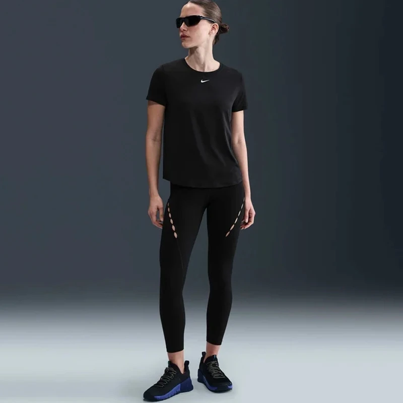 Дамска Тениска Nike W NK ONE CLASSIC DF SS TOP WT - IB9408-010 Дамска Тениска Nike W NK ONE CLASSIC DF SS TOP WT - IB9408-010