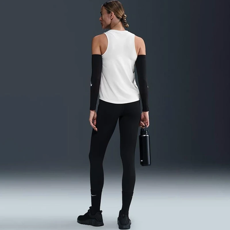 Дамски Потник Nike W NK ONE CLASSIC DF TANK WT - IB9385-100 Дамски Потник Nike W NK ONE CLASSIC DF TANK WT - IB9385-100