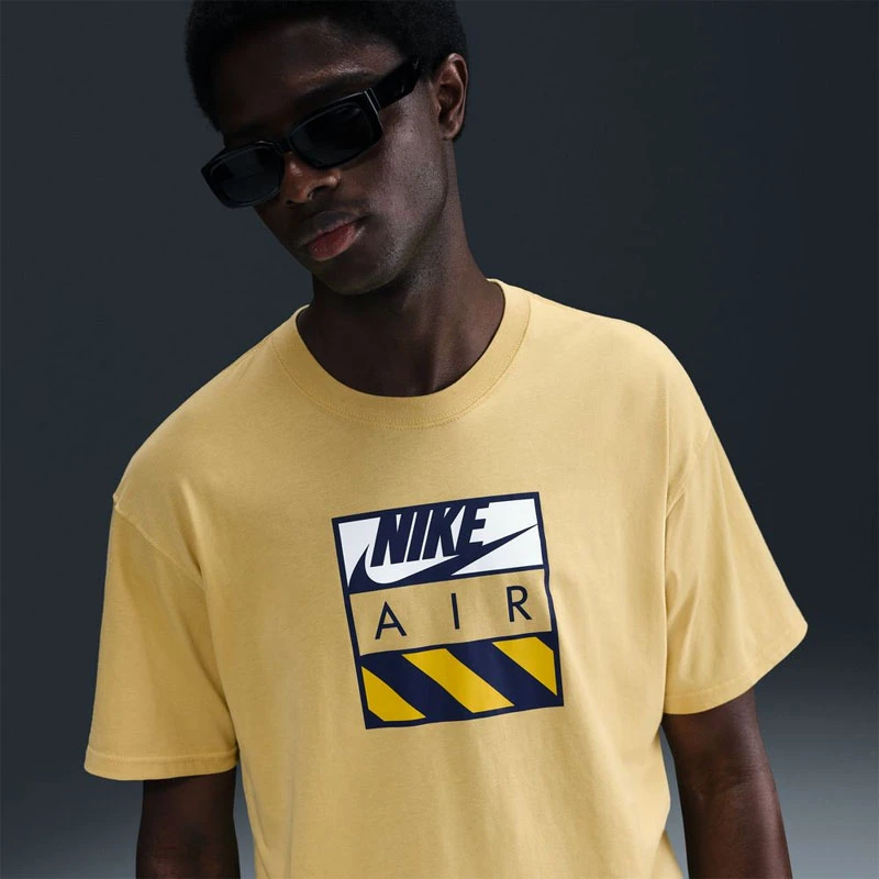 Мъжка Тениска Nike M NSW TEE M90 NK AIR SP25 1 - HJ0578-700 Мъжка Тениска Nike M NSW TEE M90 NK AIR SP25 1 - HJ0578-700
