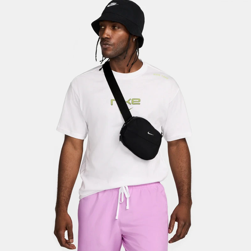 Чанта Nike NK AURA WAISTPACK Чанта Nike NK AURA WAISTPACK