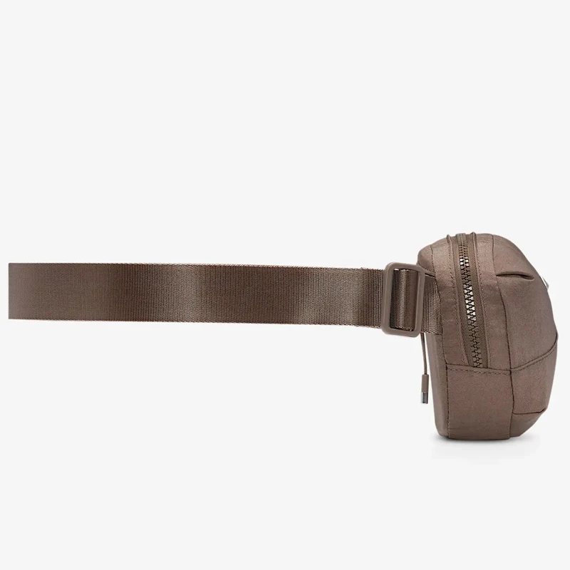 Чанта Nike NK AURA WAISTPACK Чанта Nike NK AURA WAISTPACK