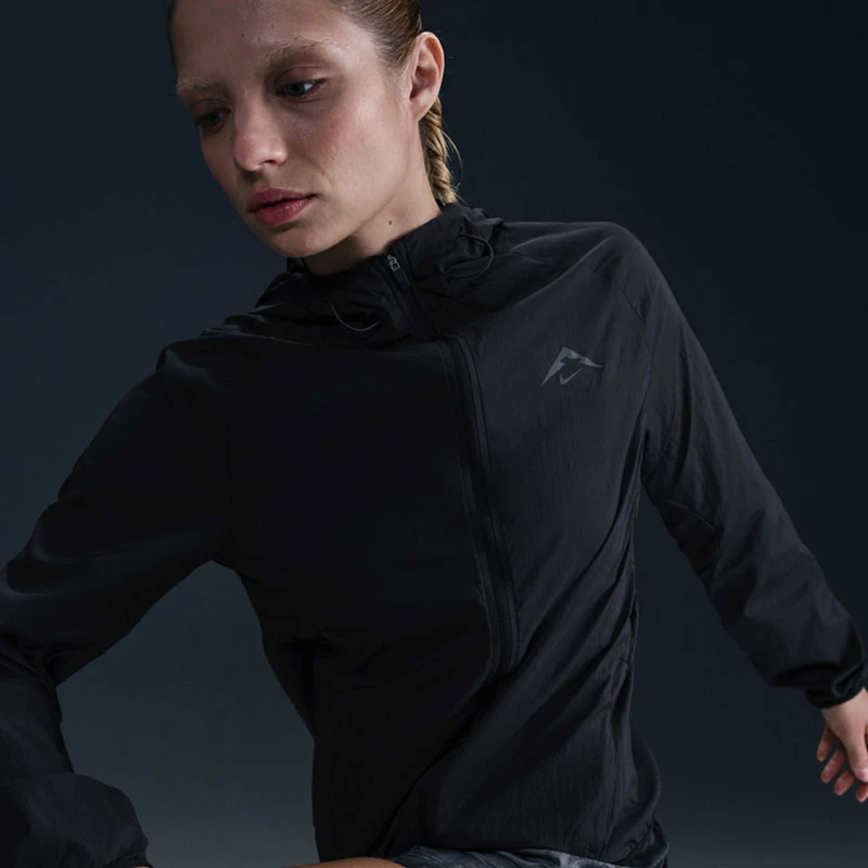 Дамско Яке Nike W NK TRAIL REPEL JKT Дамско Яке Nike W NK TRAIL REPEL JKT