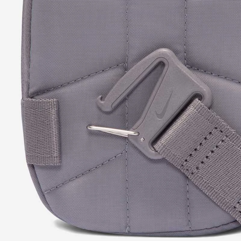 Чанта Nike NK NSW COMMUTE CROSSBODY - FZ6133-015 Чанта Nike NK NSW COMMUTE CROSSBODY - FZ6133-015