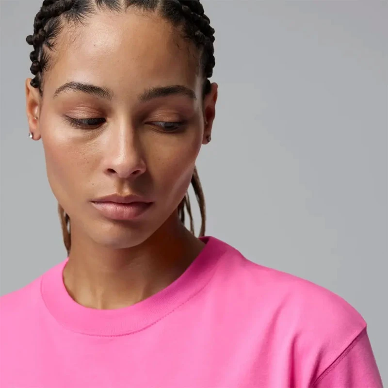 Дамска Тениска Nike W J FLT SS GF GFX TEE SUV - IF0830-684 Дамска Тениска Nike W J FLT SS GF GFX TEE SUV - IF0830-684