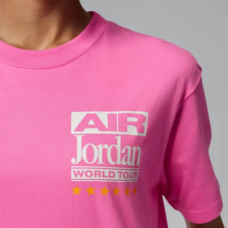 Дамска Тениска Nike W J FLT SS GF GFX TEE SUV - IF0830-684 Дамска Тениска Nike W J FLT SS GF GFX TEE SUV - IF0830-684