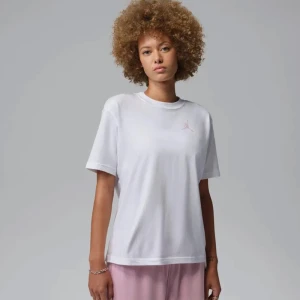 Дамска Тениска Nike W J JUMPMAN SS GF TEE LBR 2 - IR0389-100