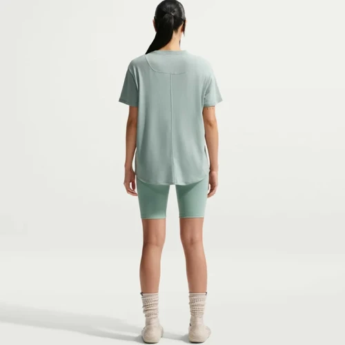Дамски Клин Nike W NK DF ONE HR 8 SHRT USEAM - IO0581-006