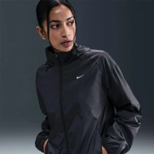 Дамско Яке Nike W NK TEMPO REPEL JKT - HV5769-010