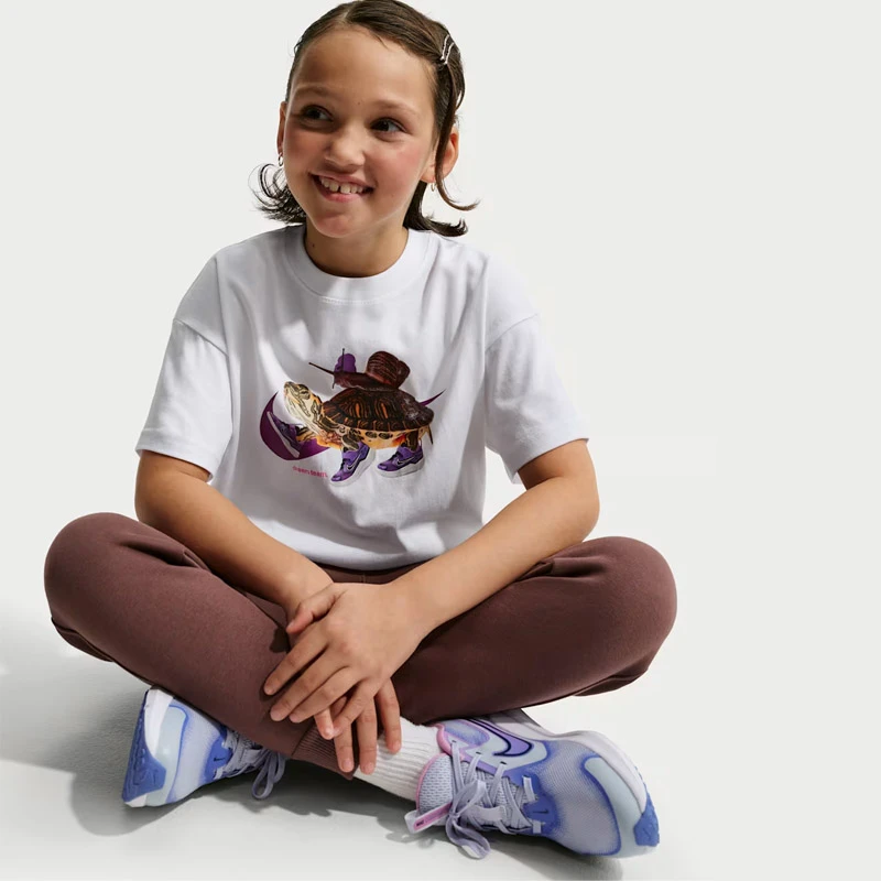 Детска Тениска Nike G NSW TEE OC BOXY SLOW - II0884-100 Детска Тениска Nike G NSW TEE OC BOXY SLOW - II0884-100