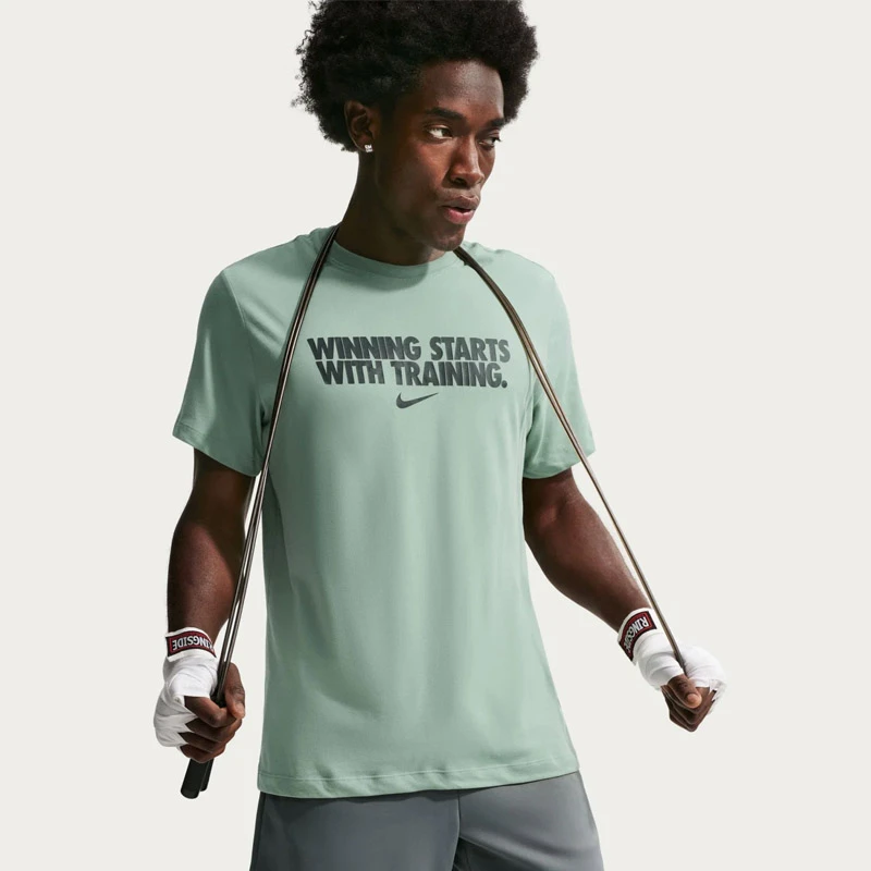 Мъжка Тениска Nike M NK DF TEE WINNING - HV4187-006 Мъжка Тениска Nike M NK DF TEE WINNING - HV4187-006