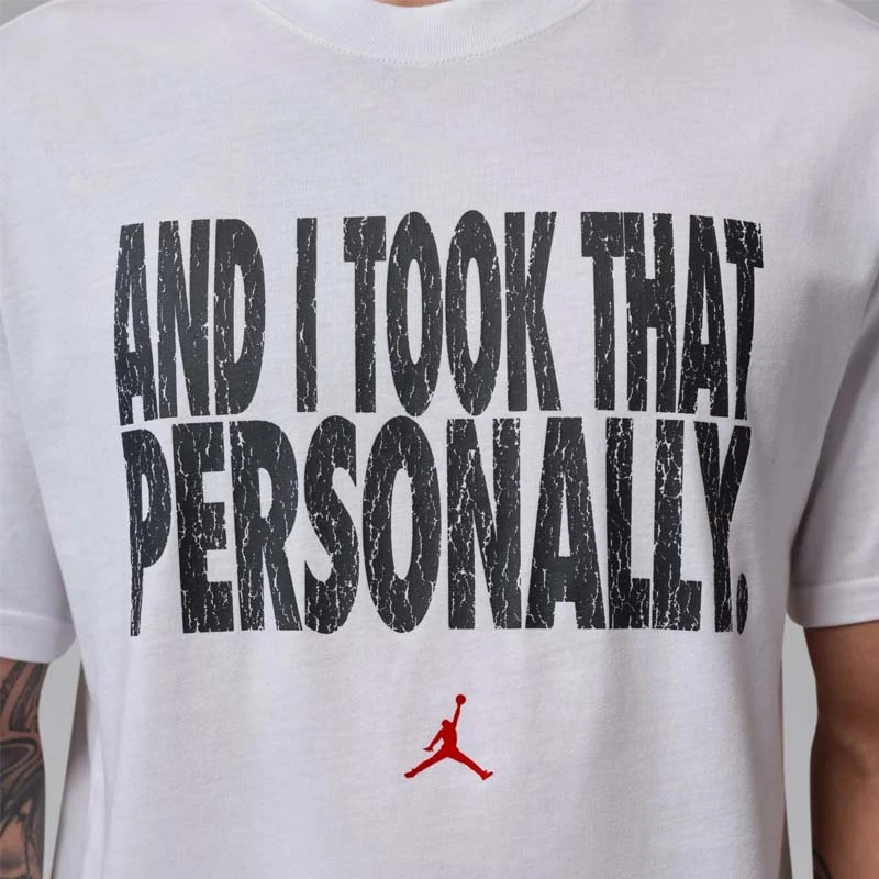 Мъжка Тениска Nike M J DF SPT GFX SS CREW VB - IF0870-100 Мъжка Тениска Nike M J DF SPT GFX SS CREW VB - IF0870-100