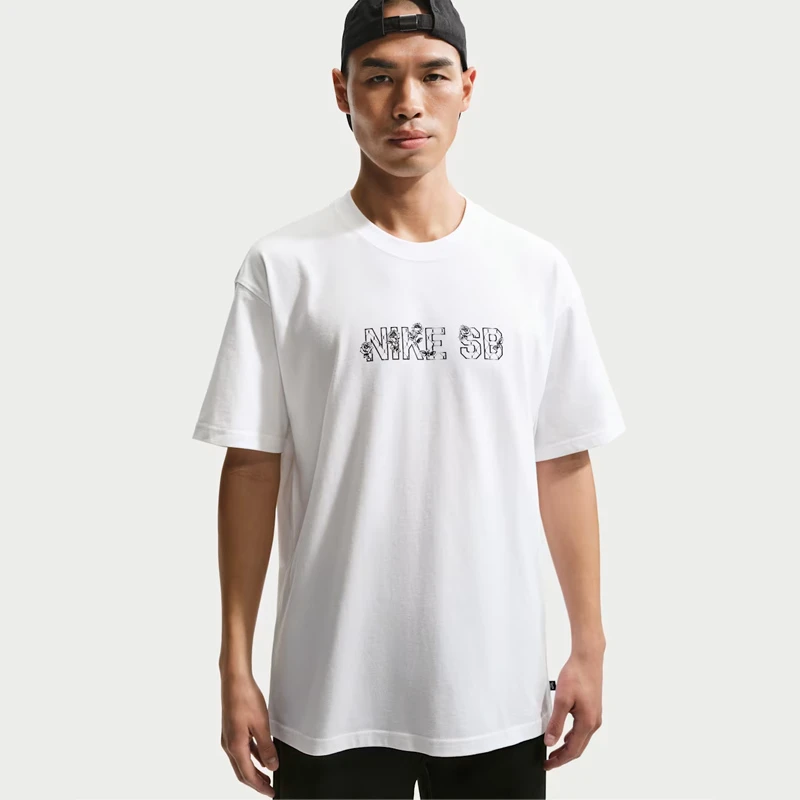 Мъжка Тениска Nike U NK SB TEE LSE VARSITY - IH1472-100 Мъжка Тениска Nike U NK SB TEE LSE VARSITY - IH1472-100