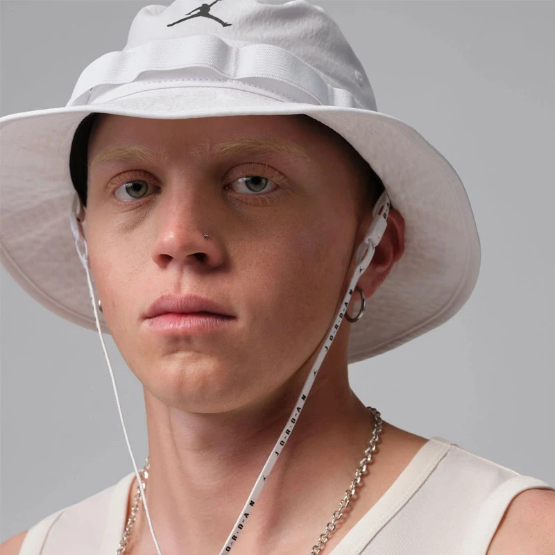 Мъжки Потник Nike M J BRK FEST GFX TANK - IF3153-110 Мъжки Потник Nike M J BRK FEST GFX TANK - IF3153-110