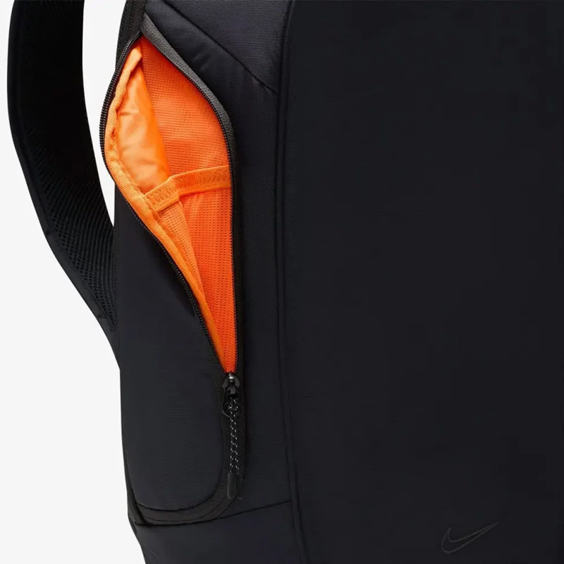 Раница Nike NK NSW COMMUTE BKPK - FZ6128-011 Раница Nike NK NSW COMMUTE BKPK - FZ6128-011