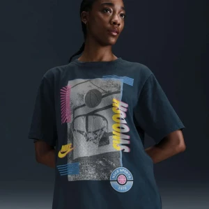 Дамска Тениска Nike W NK SS TEE OC BB SP25 - HJ3634-478