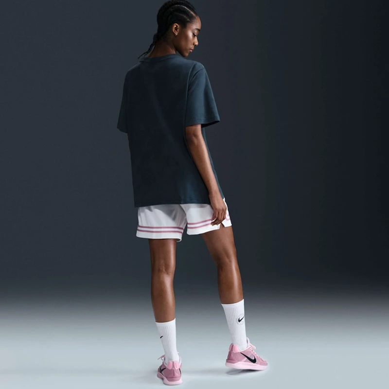 Дамска Тениска Nike W NK SS TEE OC BB SP25 - HJ3634-478 Дамска Тениска Nike W NK SS TEE OC BB SP25 - HJ3634-478