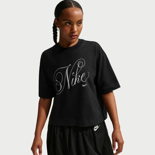 Дамска Тениска Nike W NSW SS TEE BOXY SCRIPT - IH7607-010