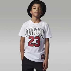 Детска Тениска Nike JDB PRACTICE FLIGHT - 95A088-001