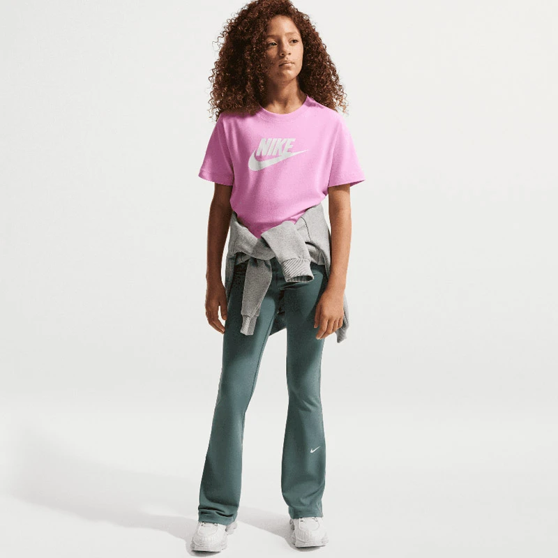 Детска Тениска Nike G NSW TEE CROP FUTURA HBR - FZ5548-503 Детска Тениска Nike G NSW TEE CROP FUTURA HBR - FZ5548-503