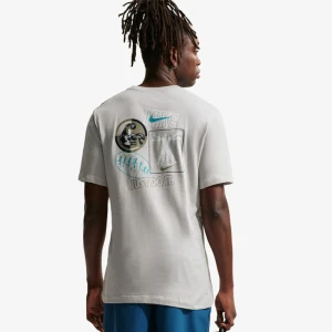 Мъжка Тениска Nike M NK TEE STD TRAIN STICKERS - IH1953-097