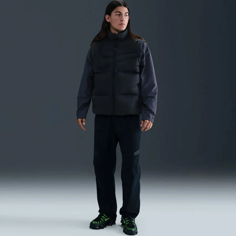 Мъжки Елек Nike M NK TF CLUB VEST MAX - IH2368-010 Мъжки Елек Nike M NK TF CLUB VEST MAX - IH2368-010