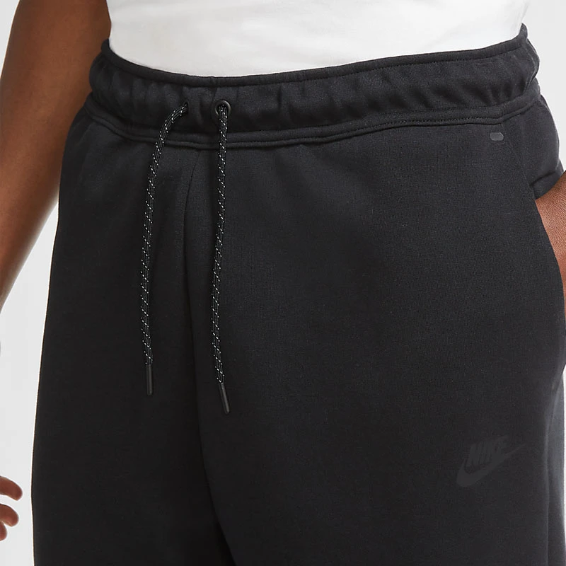 МЪЖКИ КЪСИ ПАНТАЛОНИ NIKE NSW TCH FLC МЪЖКИ КЪСИ ПАНТАЛОНИ NIKE NSW TCH FLC