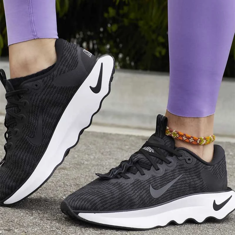 Дамски Маратонки Nike WMNS MOTIVA Дамски Маратонки Nike WMNS MOTIVA