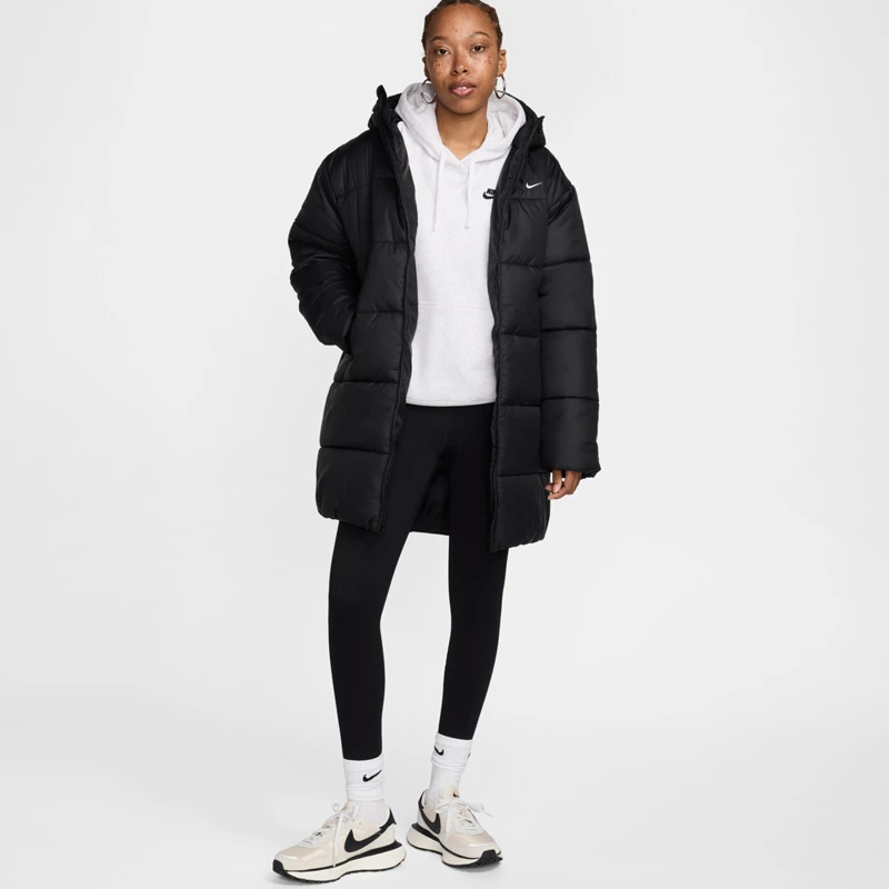 Дамско Яке Nike W NSW TF SNFL NK CLSC PRKA Дамско Яке Nike W NSW TF SNFL NK CLSC PRKA