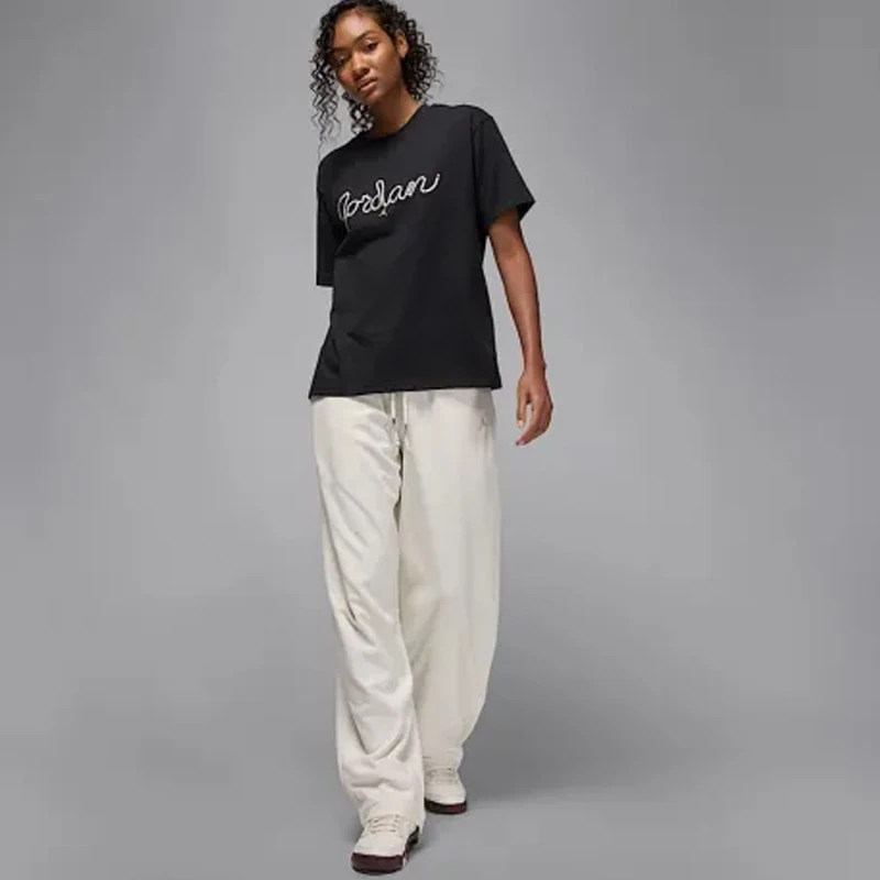 Дамска Тениска Nike W J BRK SS GF GFX TEE AJXI - HV0445-010 Дамска Тениска Nike W J BRK SS GF GFX TEE AJXI - HV0445-010