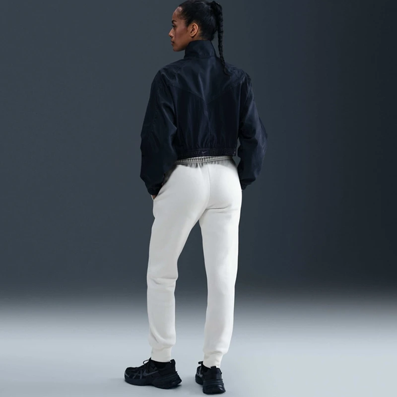 Дамски Екип Nike W NSW PHNX FLC STD FZ - HJ0995-133 Дамски Екип Nike W NSW PHNX FLC STD FZ - HJ0995-133