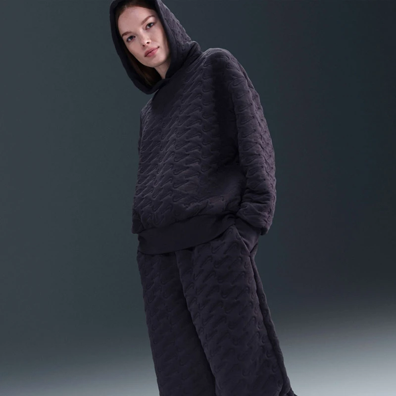 Дамски Суичър Nike W NSW PHNX FLC LSE AOJ PO HDY - HV2781-540 Дамски Суичър Nike W NSW PHNX FLC LSE AOJ PO HDY - HV2781-540