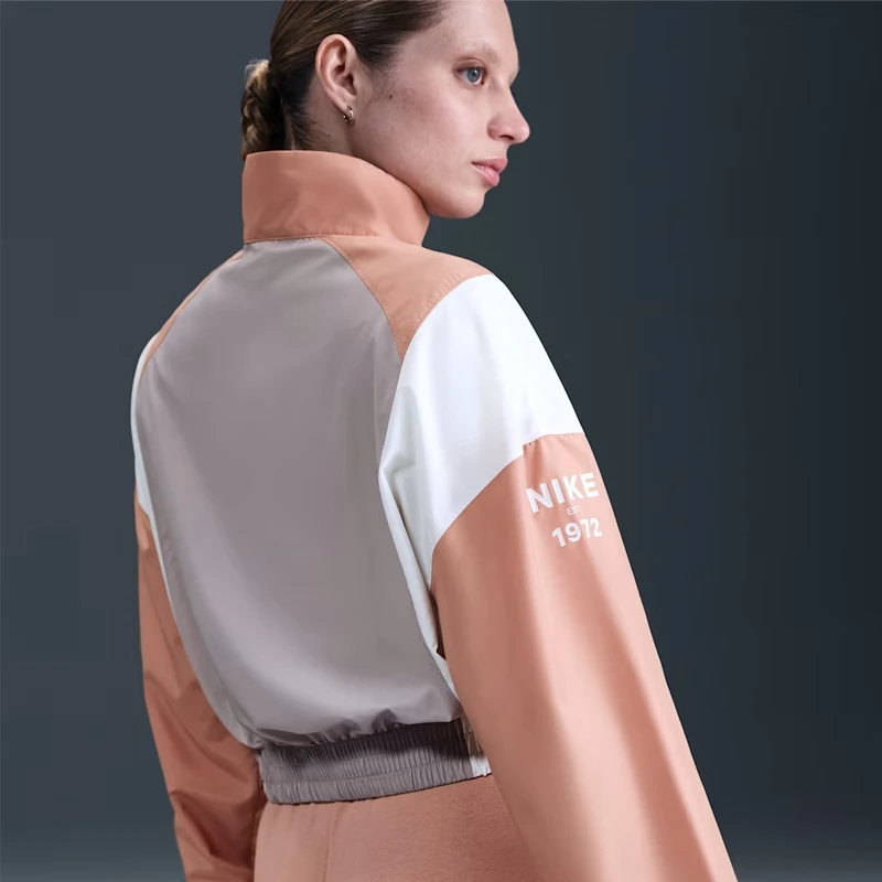 Дамски Суичър Nike W NSW CLSSC WVN REMIX LTWT PO - IH8478-009 Дамски Суичър Nike W NSW CLSSC WVN REMIX LTWT PO - IH8478-009